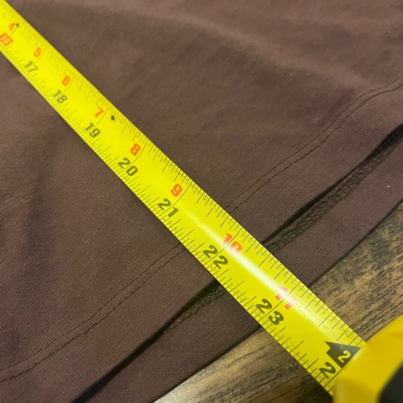 100% Organic Cotton Brown Long Sleeve Shirt with Leaf Design - Picture 3 of 5